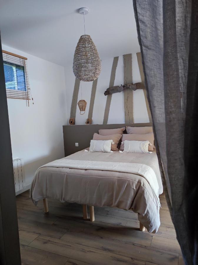 Le Clos Des Crins Hotel Pavilly Ngoại thất bức ảnh