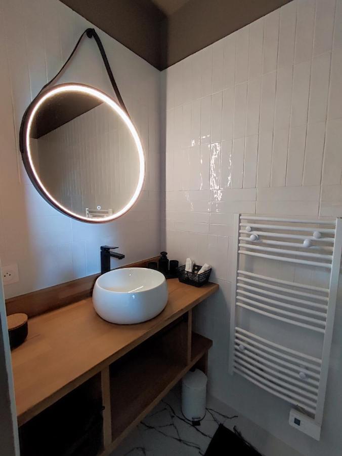 Le Clos Des Crins Hotel Pavilly Ngoại thất bức ảnh